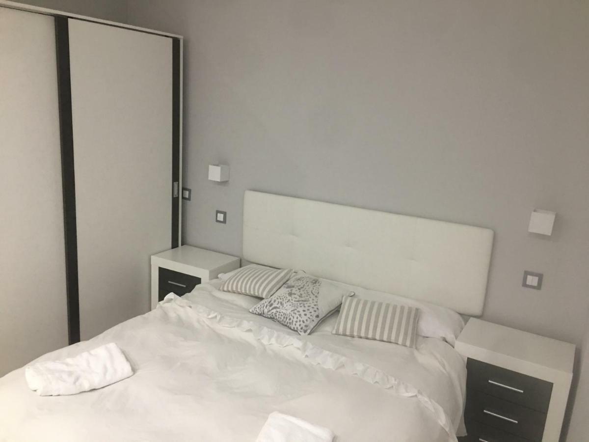 Apartamento Ausonio 2 Dormitorios Mérida Luaran gambar
